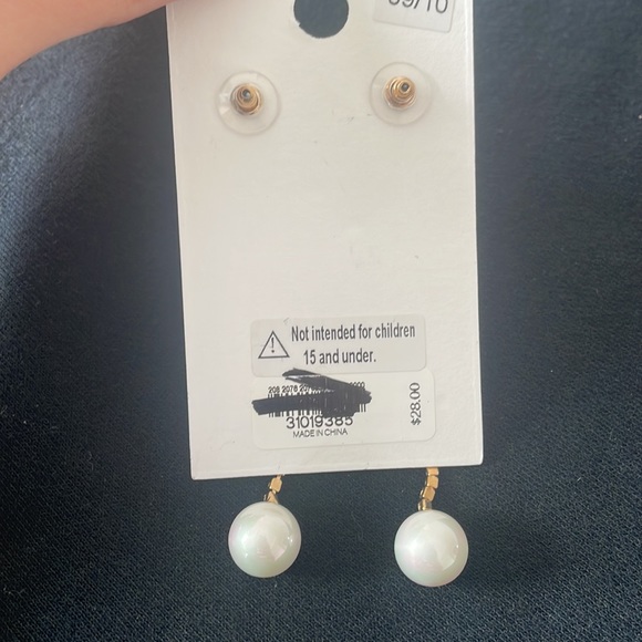 Elegant Pearl Rhinestone Gold Tone Drop Earrings - Picture 6 of 6